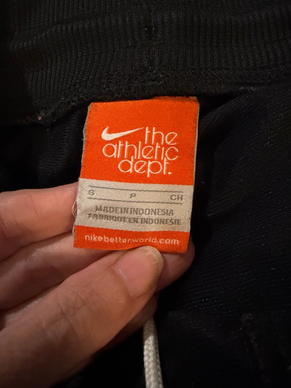 Nike women Black flare leggings with Orange Tag - Picture 2 of 5